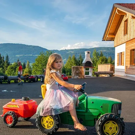 Und Hauserhof Nassfeld アパート